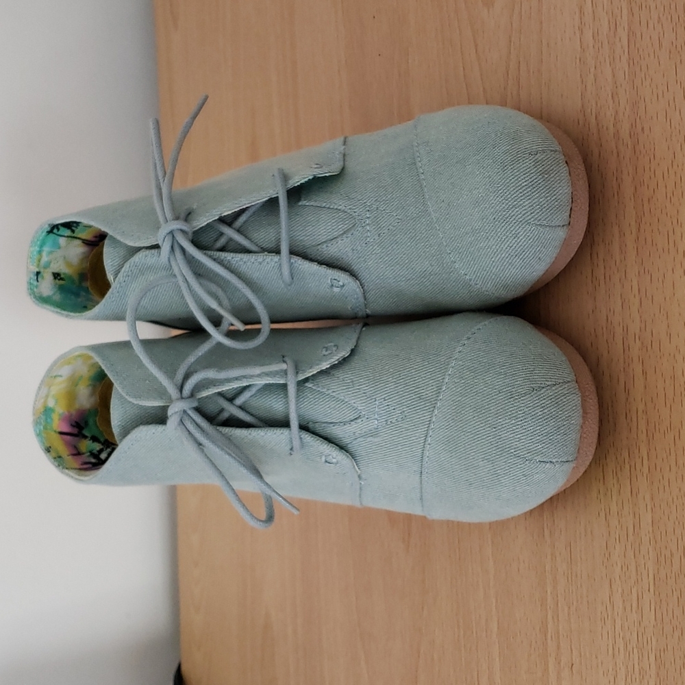 Woman's Cupid shoes